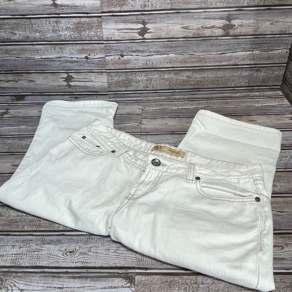 BKE Sabrina White Denim Capri Pants Embellished Pockets Womens 29‎